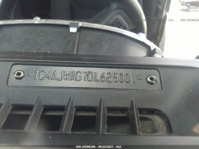 Photo 8 VIN: 1C4AJWAG7DL625001 - JEEP WRANGLER 