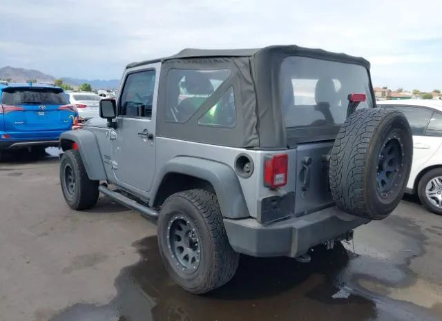 Photo 2 VIN: 1C4AJWAG7DL625760 - JEEP WRANGLER 