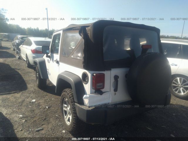 Photo 2 VIN: 1C4AJWAG7DL639593 - JEEP WRANGLER 