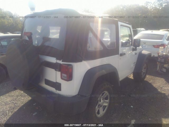 Photo 3 VIN: 1C4AJWAG7DL639593 - JEEP WRANGLER 