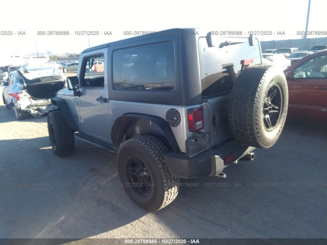 Photo 2 VIN: 1C4AJWAG7GL119723 - JEEP WRANGLER 