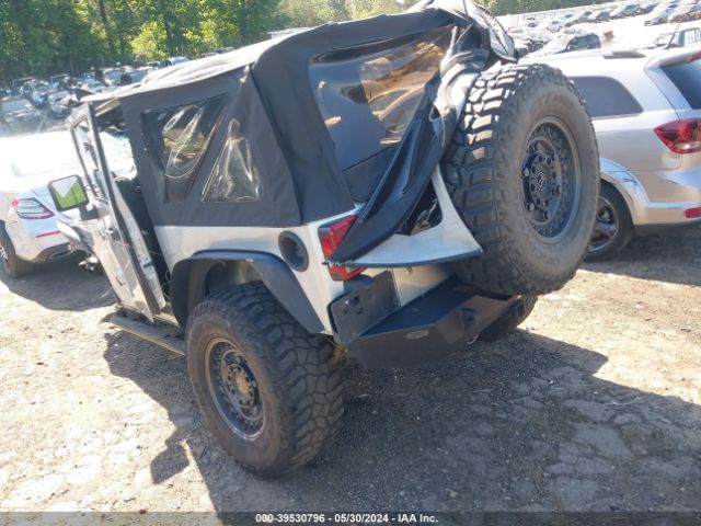 Photo 2 VIN: 1C4AJWAG8CL122785 - JEEP WRANGLER 