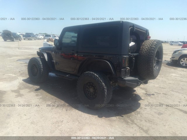 Photo 2 VIN: 1C4AJWAG8DL522475 - JEEP WRANGLER 