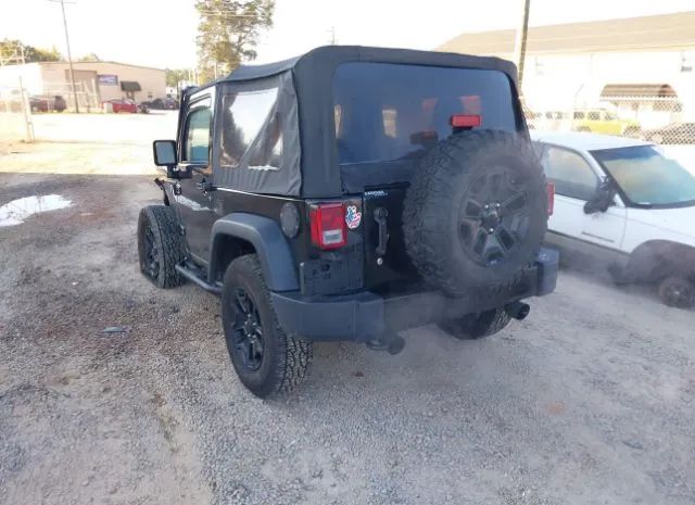 Photo 2 VIN: 1C4AJWAG8JL837949 - JEEP WRANGLER JK 