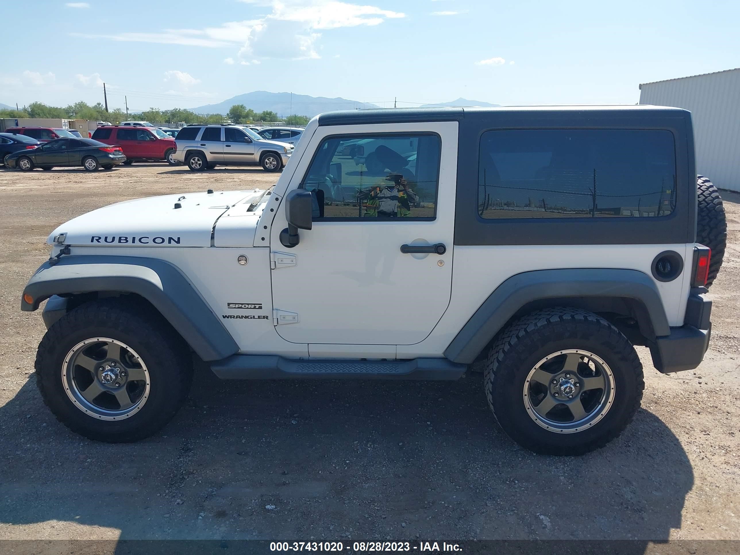 Photo 12 VIN: 1C4AJWAG9DL625338 - JEEP WRANGLER 