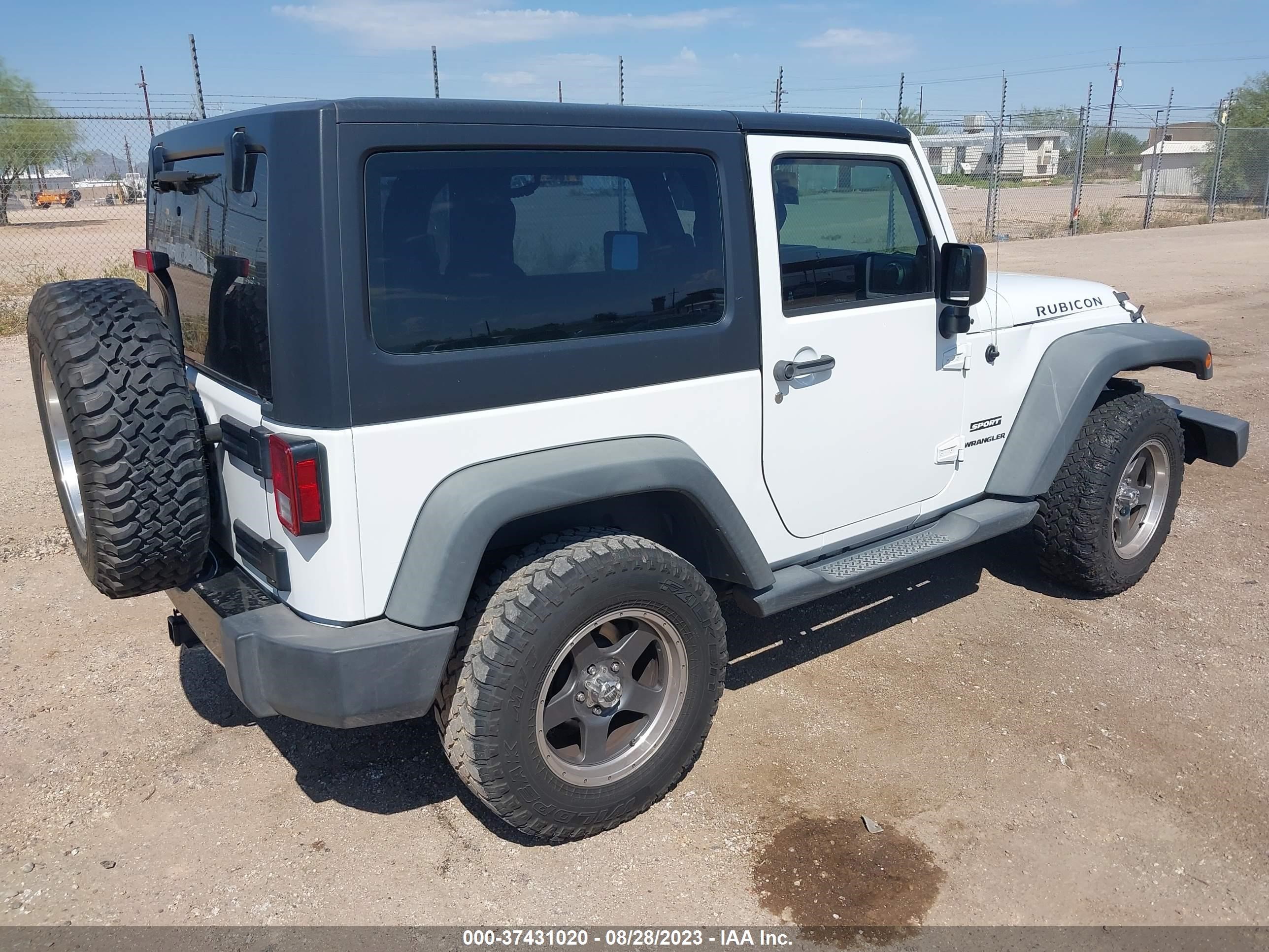 Photo 3 VIN: 1C4AJWAG9DL625338 - JEEP WRANGLER 