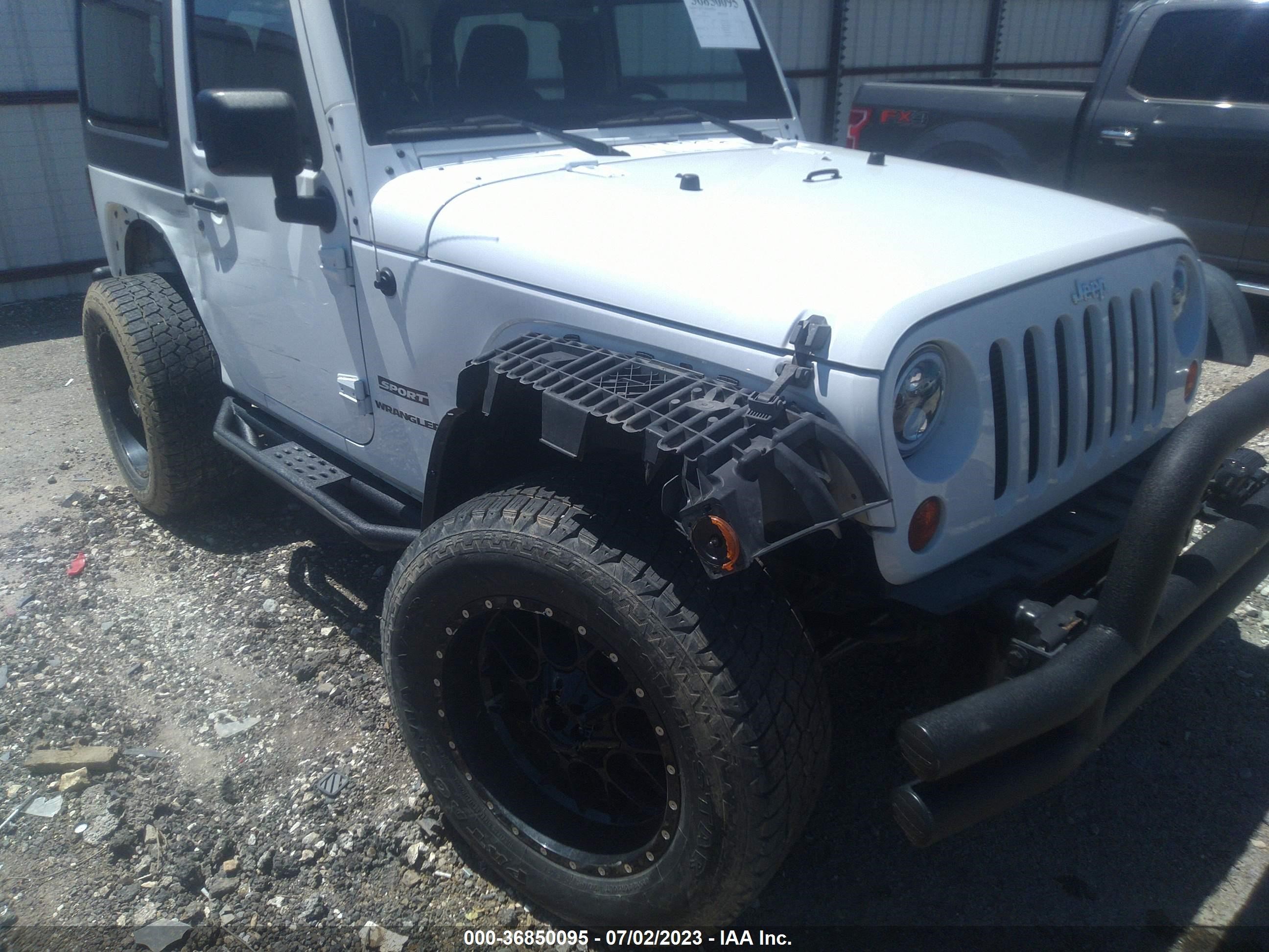 Photo 5 VIN: 1C4AJWAG9DL639398 - JEEP WRANGLER 