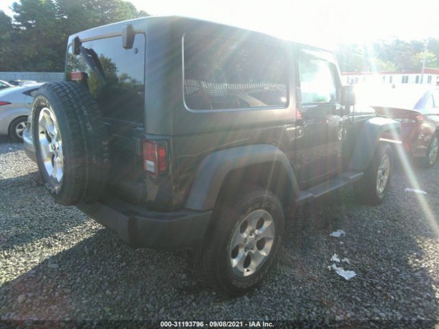 Photo 3 VIN: 1C4AJWAG9DL649414 - JEEP WRANGLER 