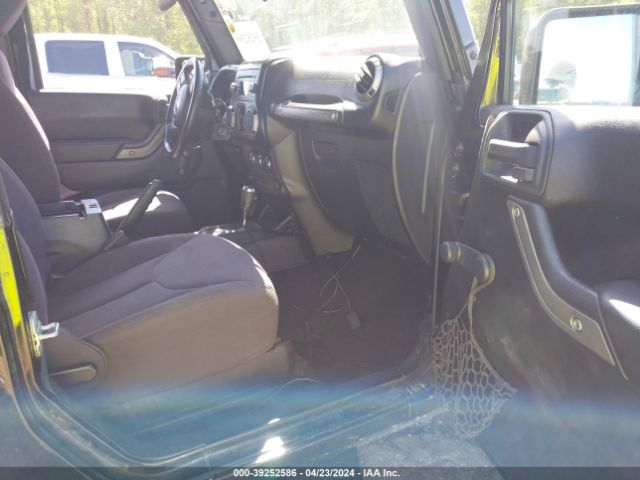 Photo 4 VIN: 1C4AJWAG9DL649459 - JEEP WRANGLER 