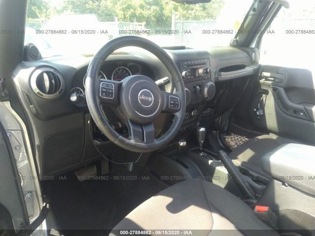 Photo 4 VIN: 1C4AJWAG9DL692649 - JEEP WRANGLER 