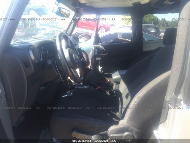 Photo 4 VIN: 1C4AJWAG9EL303817 - JEEP WRANGLER 