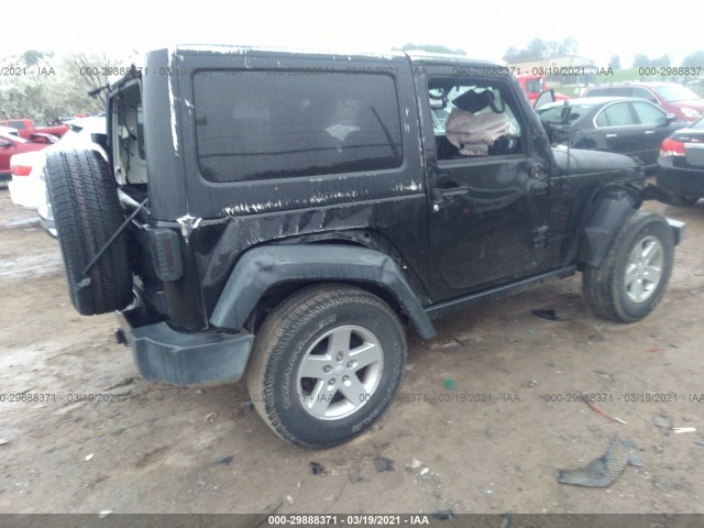 Photo 3 VIN: 1C4AJWAG9FL752917 - JEEP WRANGLER 