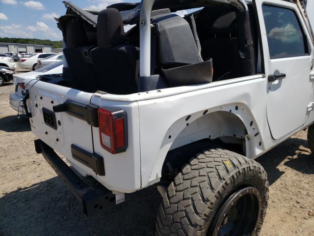 Photo 9 VIN: 1C4AJWAG9GL200450 - JEEP WRANGLER S 