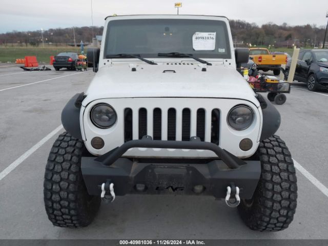 Photo 5 VIN: 1C4AJWAG9GL297973 - JEEP WRANGLER 