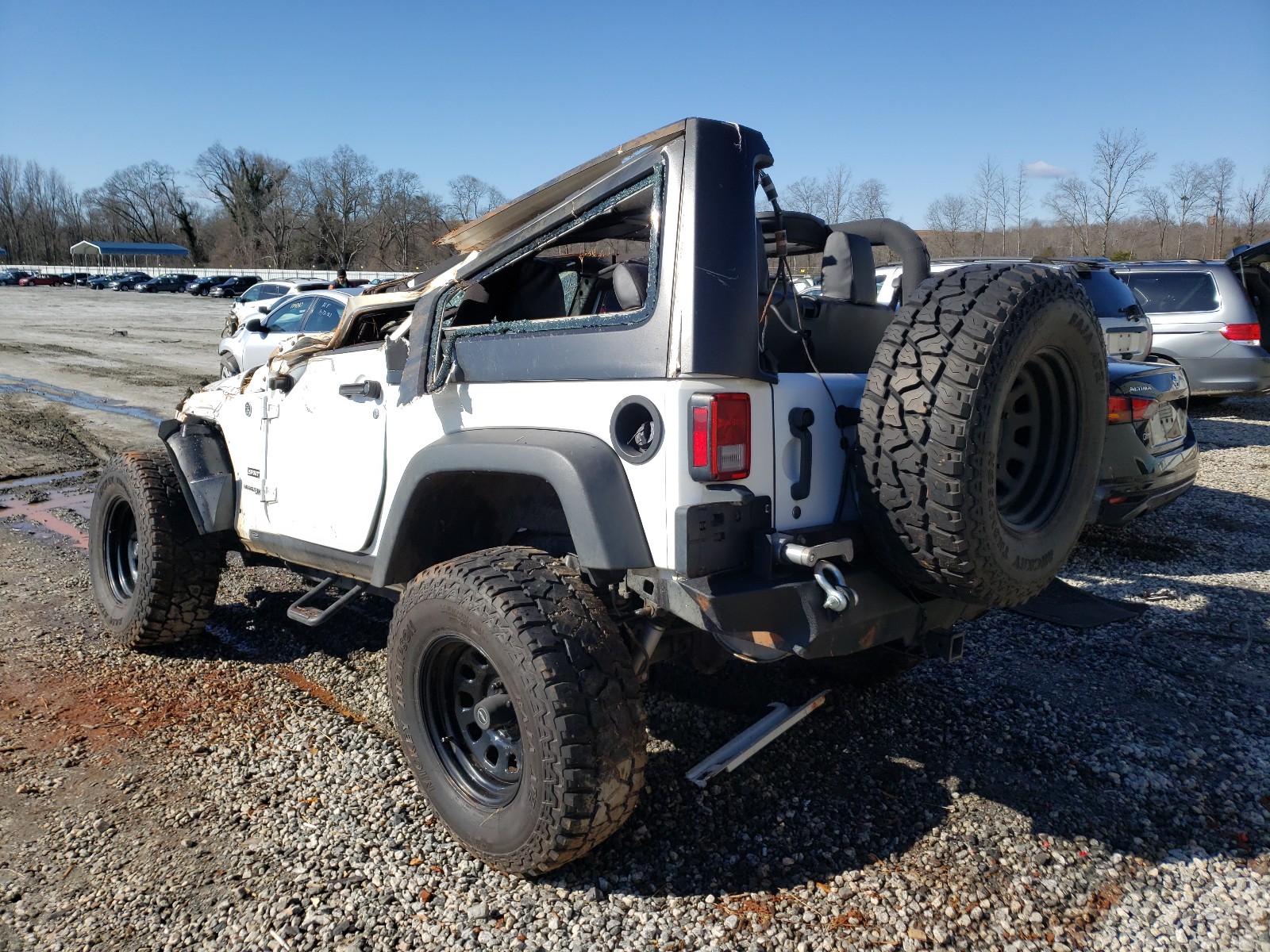 Photo 2 VIN: 1C4AJWAG9JL813417 - JEEP WRANGLER S 