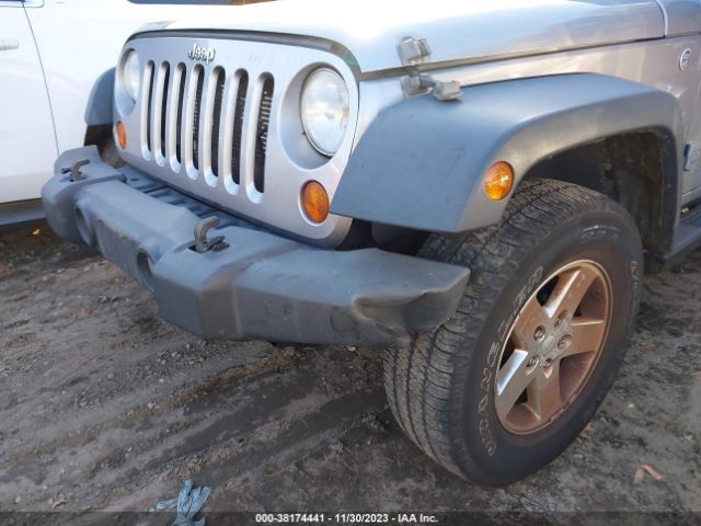 Photo 5 VIN: 1C4AJWAGXDL623615 - JEEP WRANGLER 