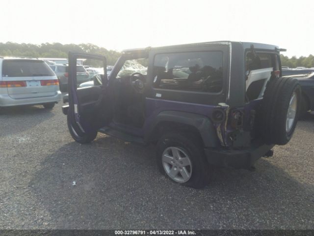 Photo 2 VIN: 1C4AJWAGXJL875070 - JEEP WRANGLER JK 