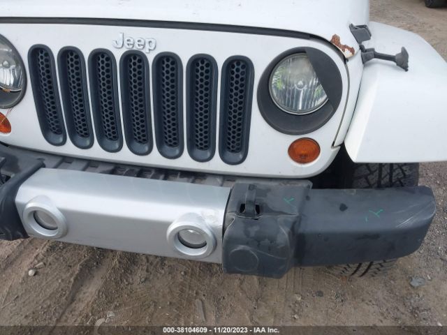 Photo 5 VIN: 1C4AJWBG1CL215419 - JEEP WRANGLER 