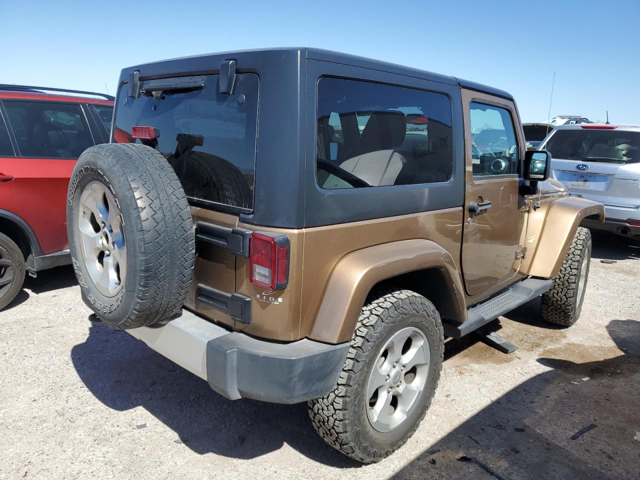 Photo 2 VIN: 1C4AJWBG1FL713110 - JEEP WRANGLER 