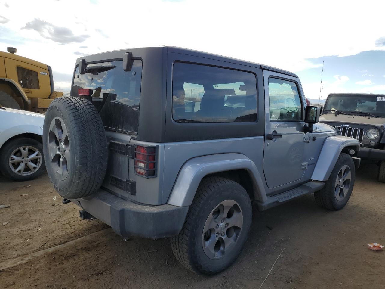 Photo 2 VIN: 1C4AJWBG2GL122026 - JEEP WRANGLER 