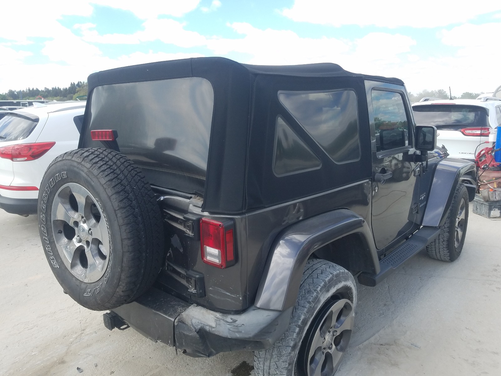 Photo 3 VIN: 1C4AJWBG3GL263204 - JEEP WRANGLER S 