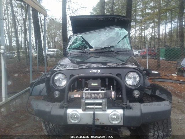 Photo 5 VIN: 1C4AJWBG4EL165263 - JEEP WRANGLER 