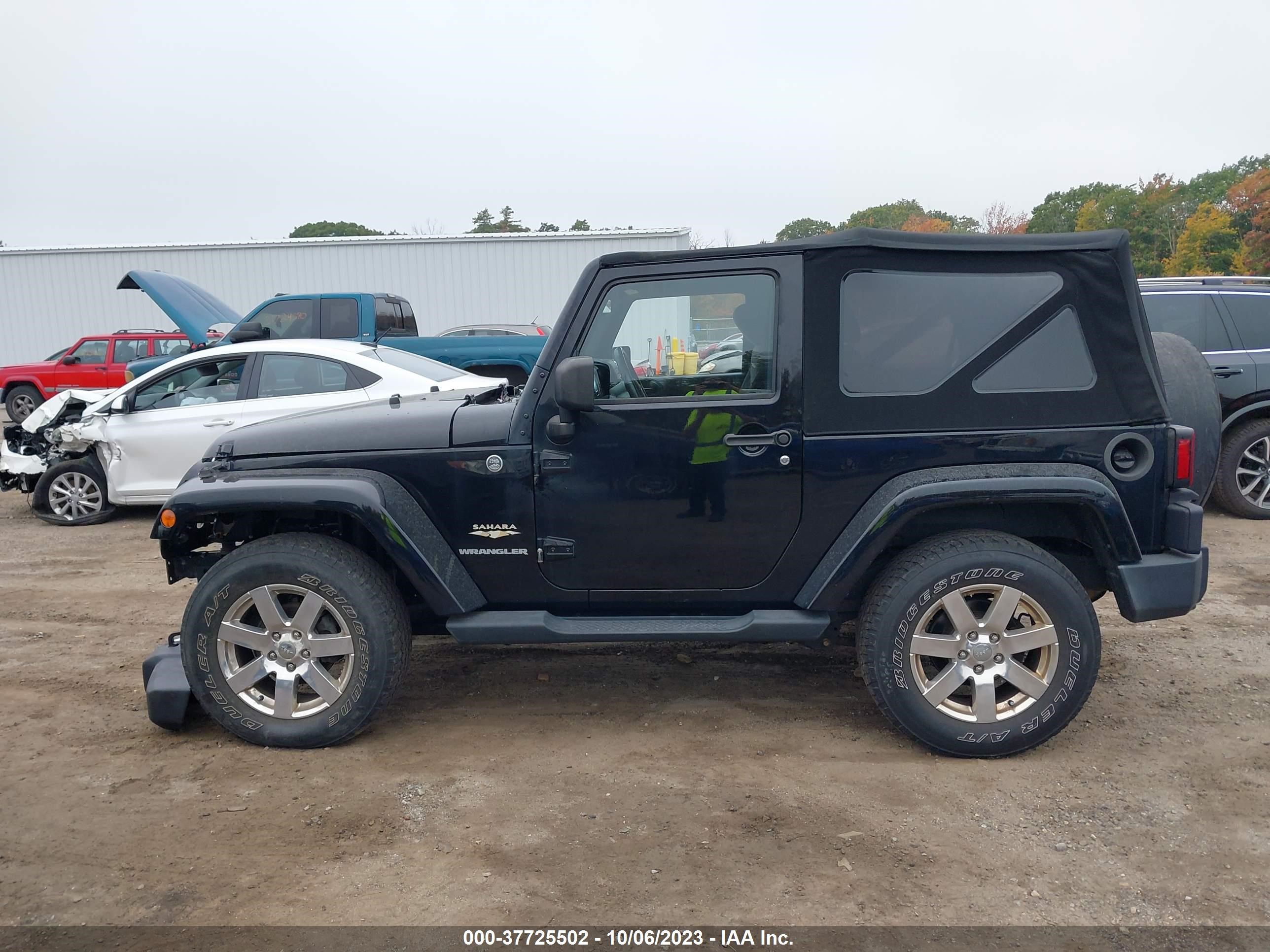 Photo 14 VIN: 1C4AJWBG4FL563171 - JEEP WRANGLER 