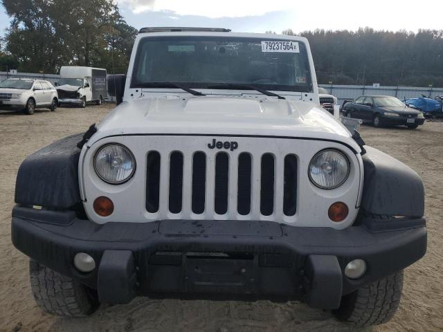 Photo 4 VIN: 1C4AJWBG5DL599299 - JEEP WRANGLER S 