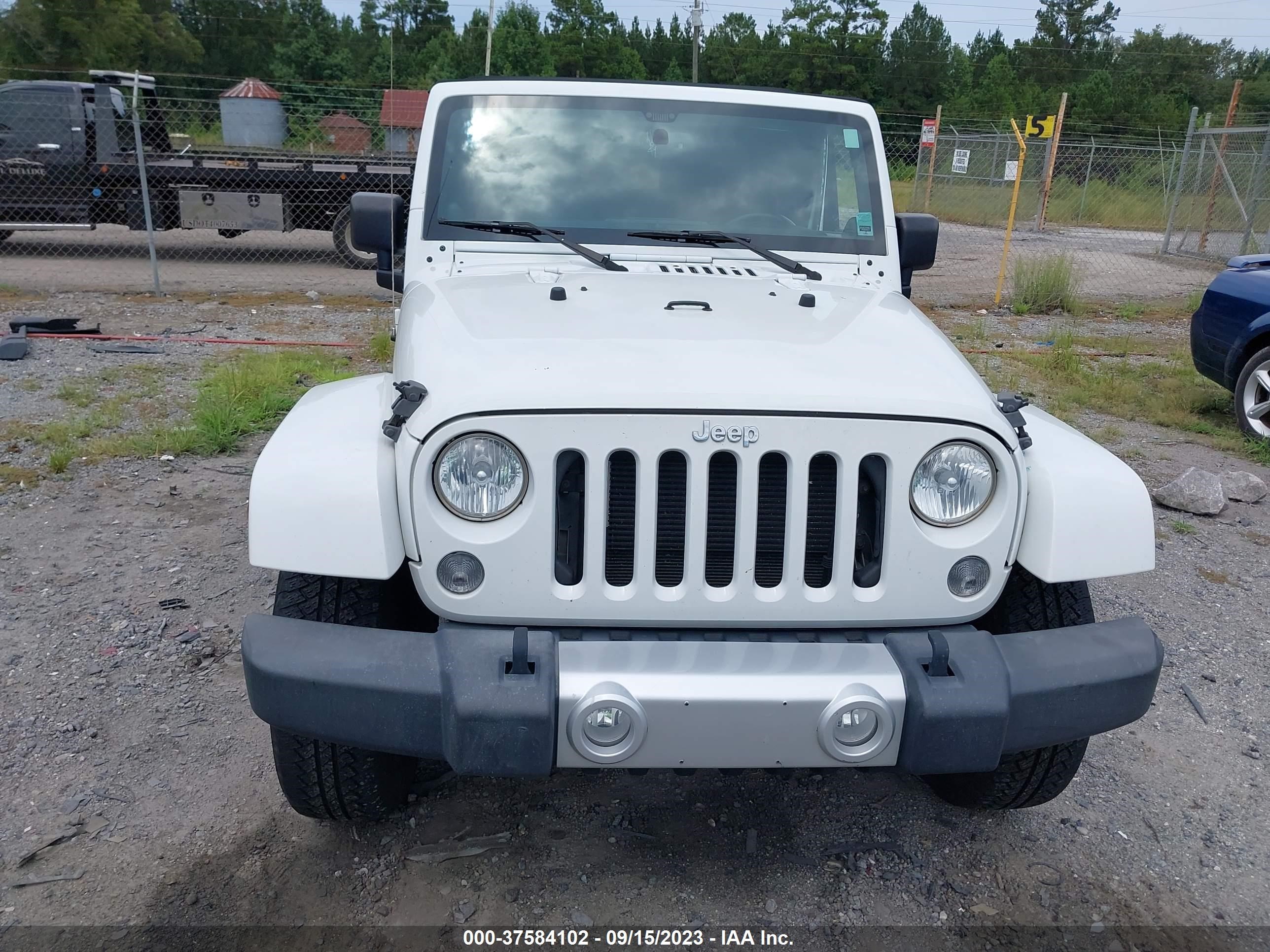 Photo 12 VIN: 1C4AJWBG6EL258737 - JEEP WRANGLER 