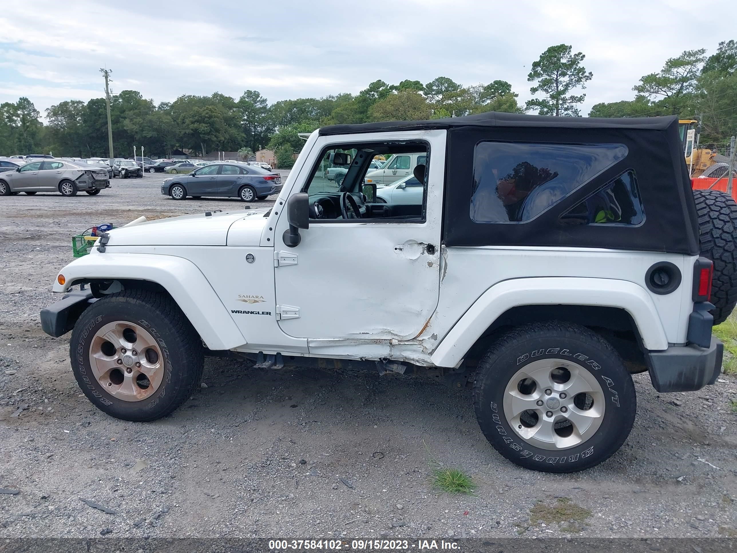 Photo 14 VIN: 1C4AJWBG6EL258737 - JEEP WRANGLER 