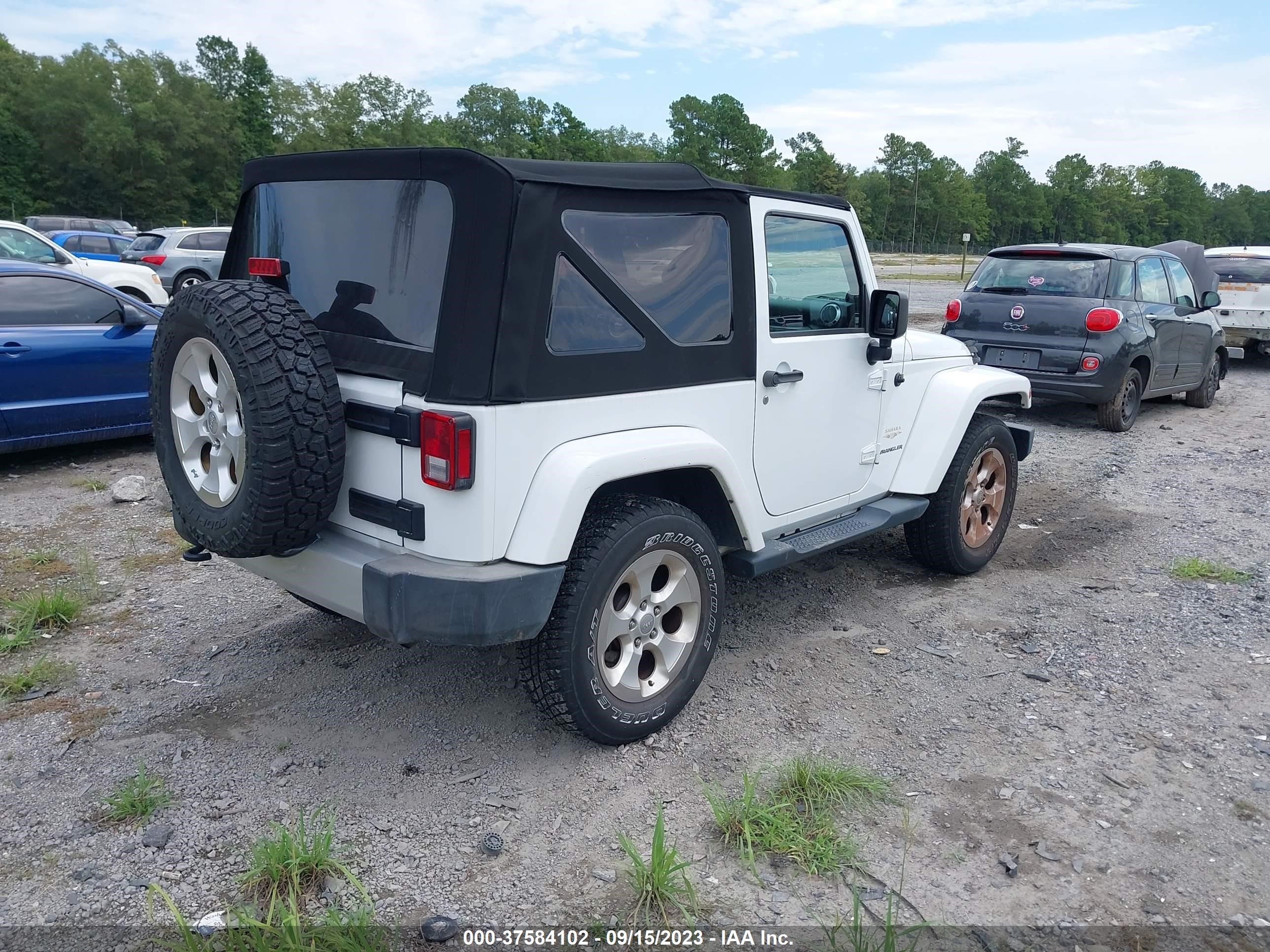 Photo 3 VIN: 1C4AJWBG6EL258737 - JEEP WRANGLER 