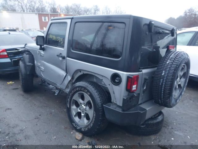 Photo 2 VIN: 1C4AJWBG6JL820162 - JEEP WRANGLER JK 