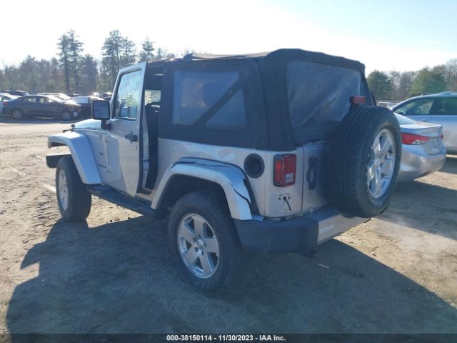 Photo 2 VIN: 1C4AJWBG7CL243242 - JEEP WRANGLER 