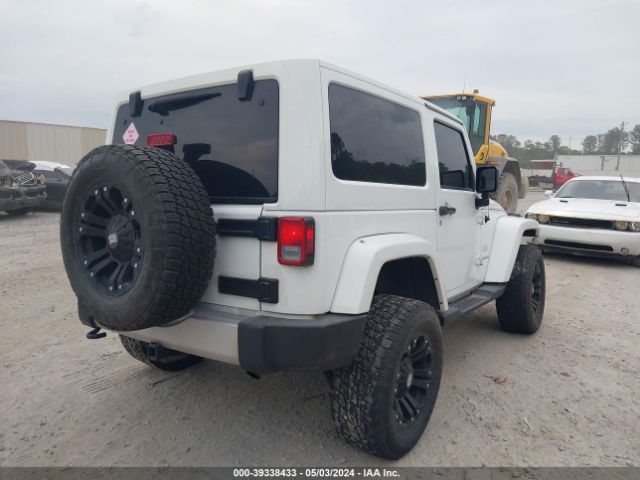 Photo 3 VIN: 1C4AJWBG7EL195731 - JEEP WRANGLER 