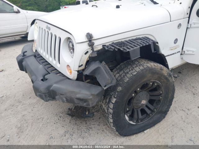 Photo 5 VIN: 1C4AJWBG7EL195731 - JEEP WRANGLER 