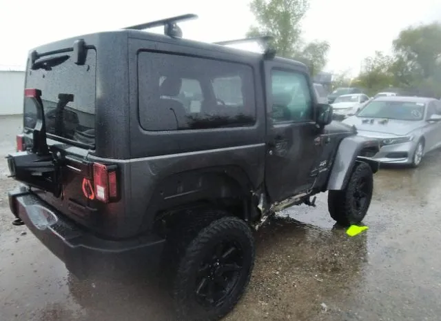 Photo 3 VIN: 1C4AJWBG8JL903771 - JEEP WRANGLER JK 