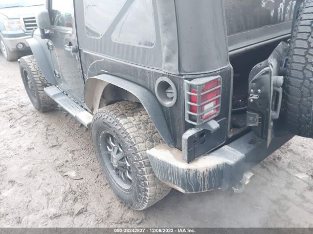 Photo 5 VIN: 1C4AJWBGXEL111109 - JEEP WRANGLER 