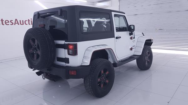 Photo 8 VIN: 1C4BJWAG6HL528642 - JEEP WRANGLER 