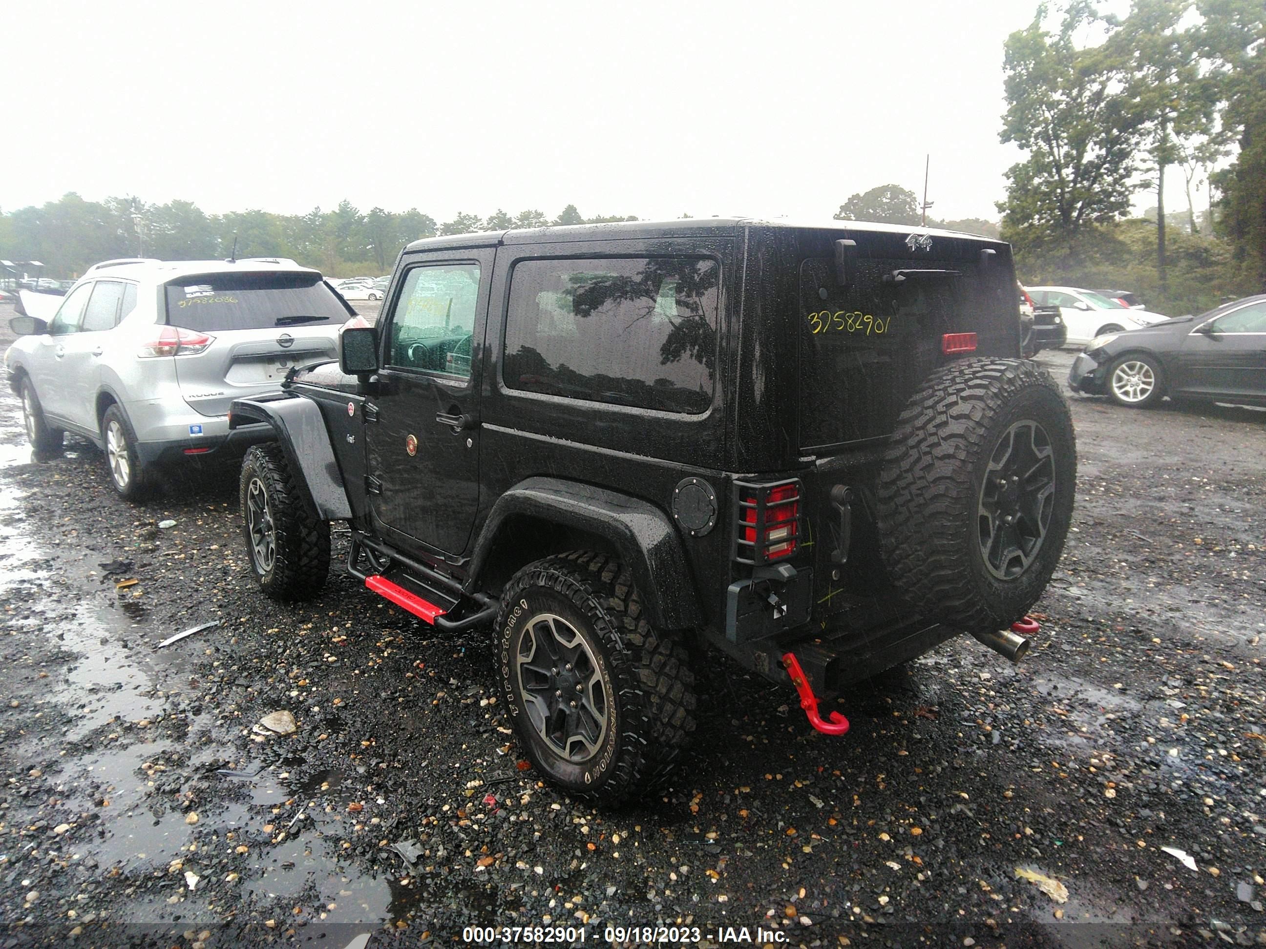 Photo 2 VIN: 1C4BJWCG2FL516045 - JEEP WRANGLER 