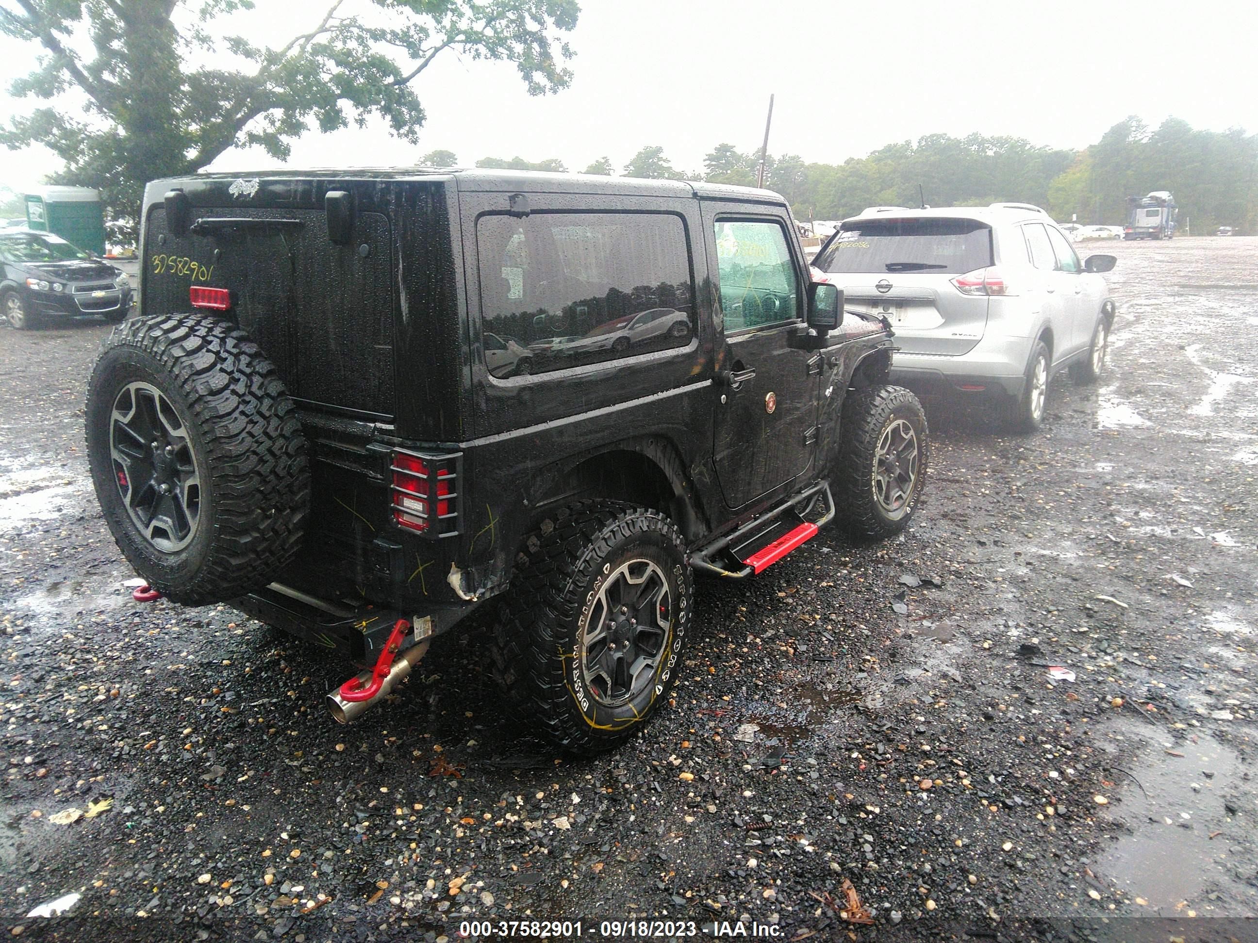 Photo 3 VIN: 1C4BJWCG2FL516045 - JEEP WRANGLER 