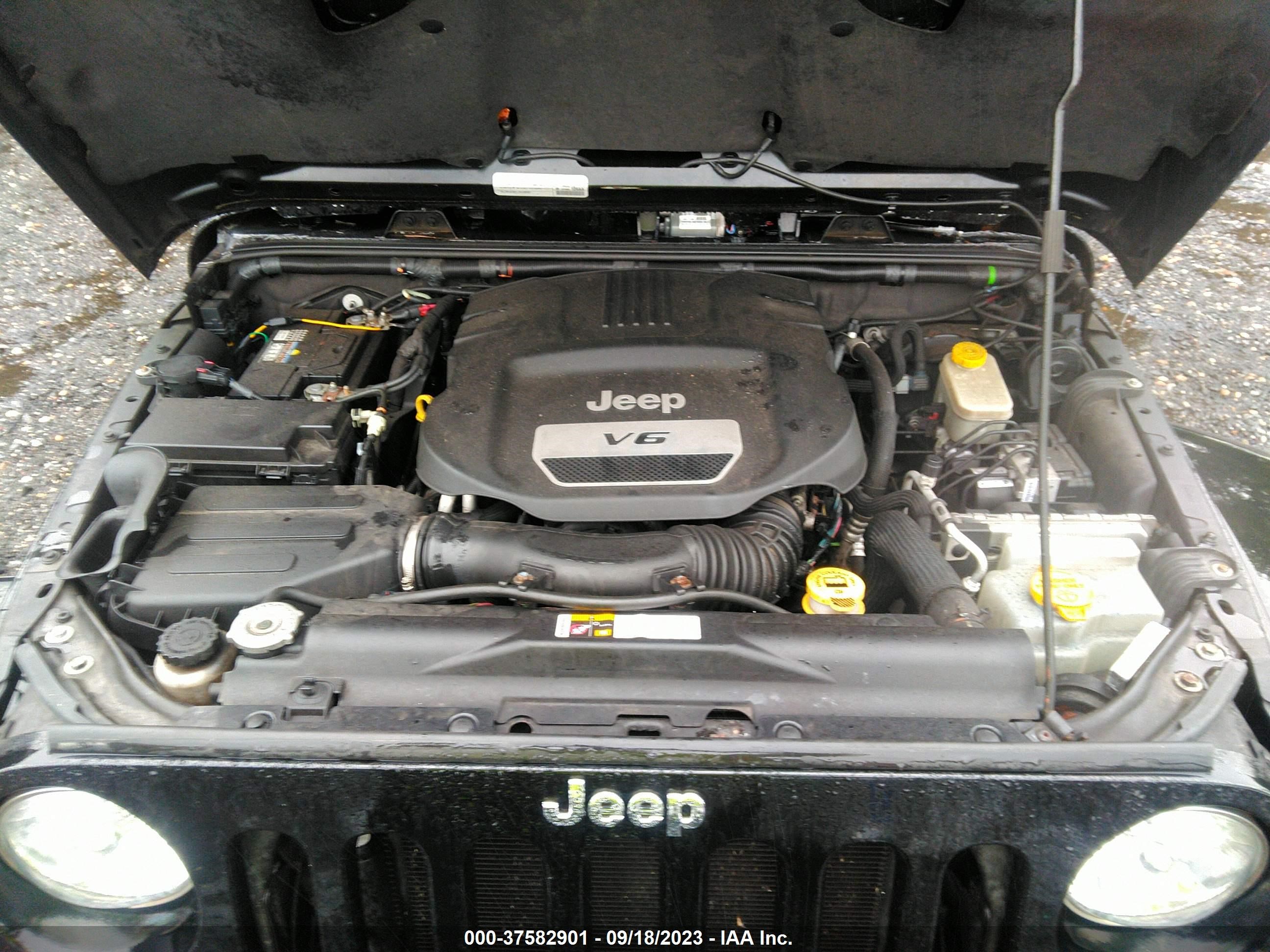 Photo 9 VIN: 1C4BJWCG2FL516045 - JEEP WRANGLER 