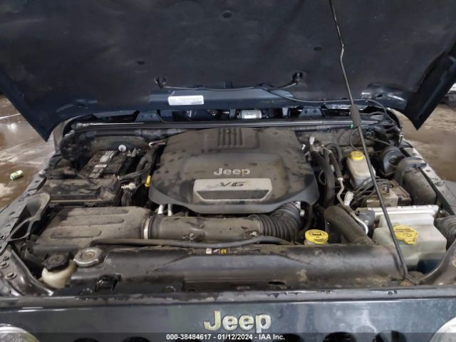 Photo 9 VIN: 1C4BJWCG2JL865019 - JEEP WRANGLER JK 