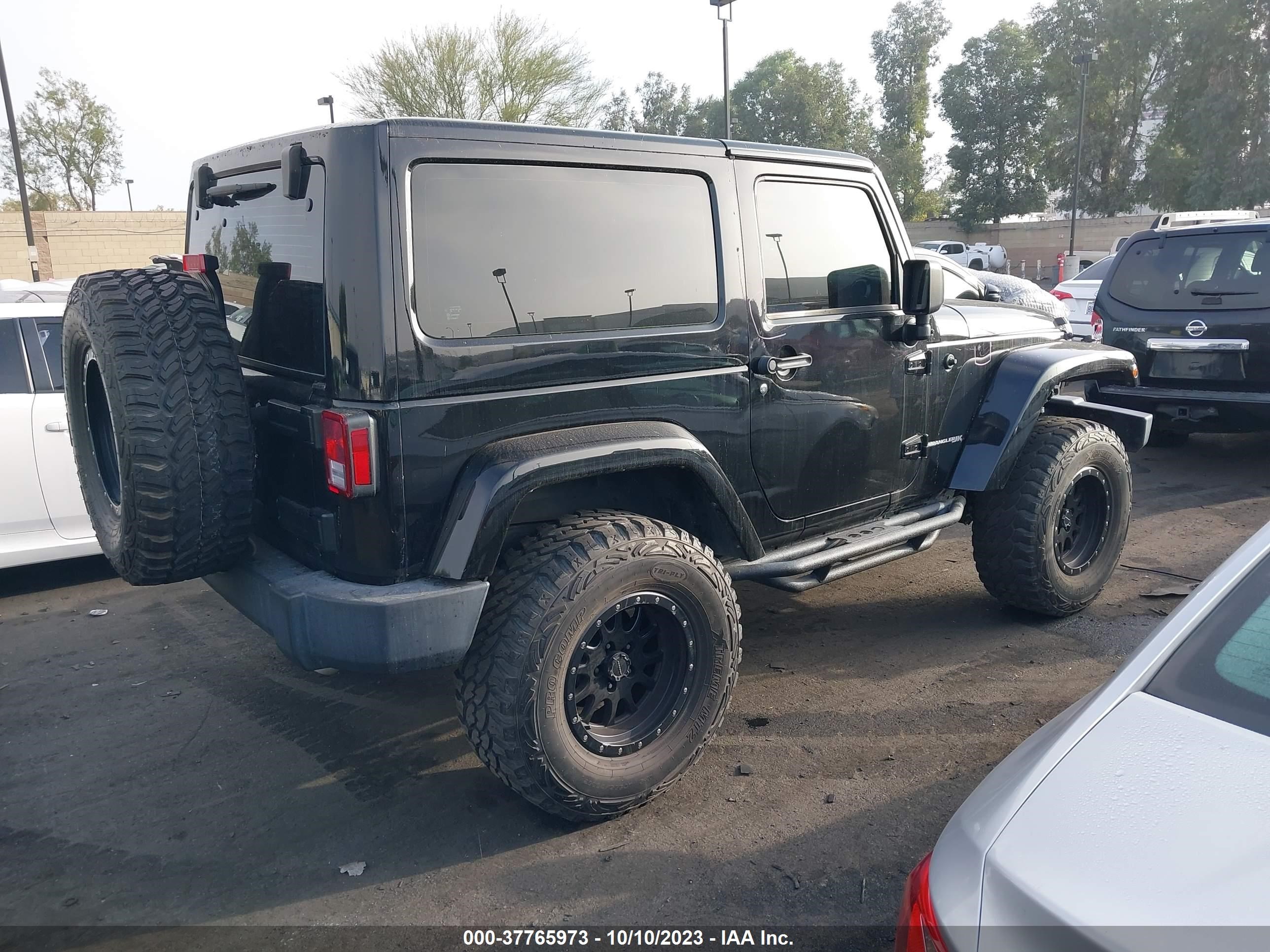 Photo 3 VIN: 1C4BJWCG3JL816928 - JEEP WRANGLER 