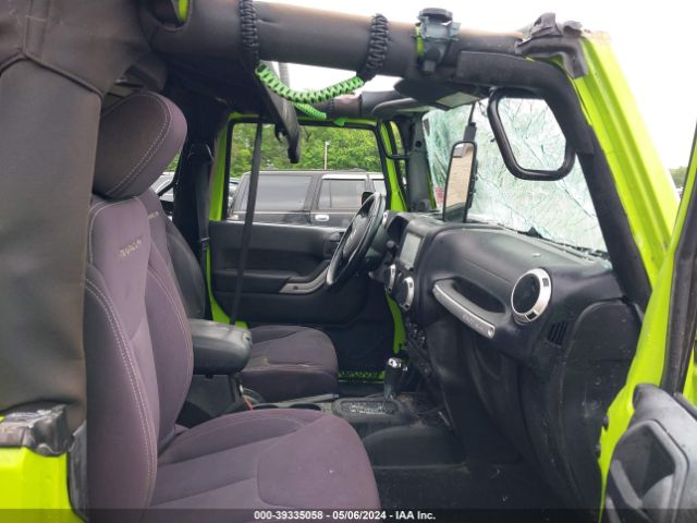 Photo 4 VIN: 1C4BJWCG8DL570480 - JEEP WRANGLER 