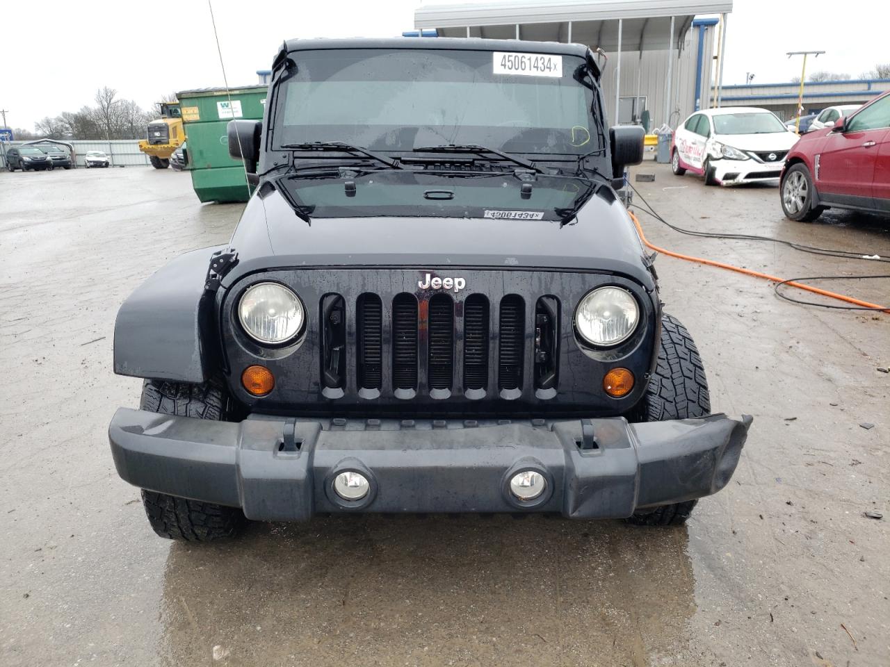 Photo 4 VIN: 1C4BJWCG8DL611755 - JEEP WRANGLER 