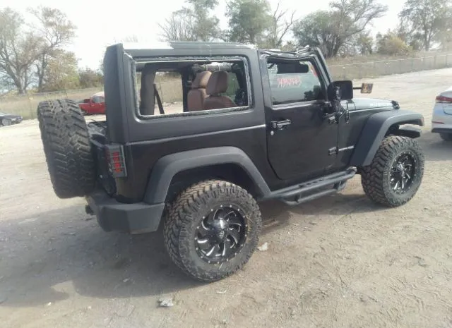 Photo 3 VIN: 1C4BJWCGXJL809930 - JEEP WRANGLER JK 