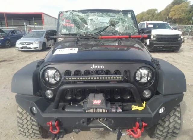 Photo 5 VIN: 1C4BJWCGXJL809930 - JEEP WRANGLER JK 