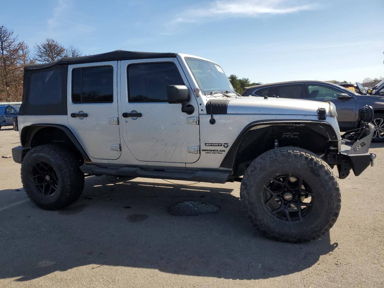 Photo 3 VIN: 1C4BJWDG0CL116933 - JEEP WRANGLER 