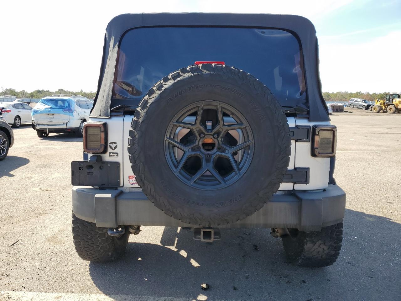 Photo 5 VIN: 1C4BJWDG0CL116933 - JEEP WRANGLER 