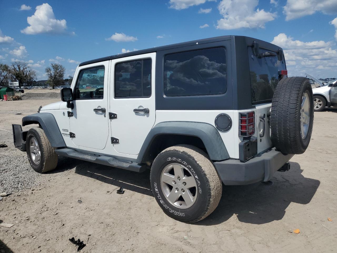 Photo 1 VIN: 1C4BJWDG0EL232118 - JEEP WRANGLER 